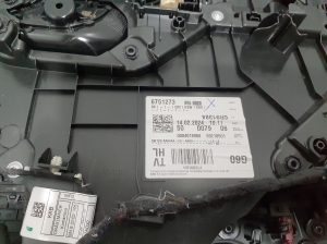 BMW i5 G60 (2023–2026) Tagumise küljeukse polster 5A16735 - 2