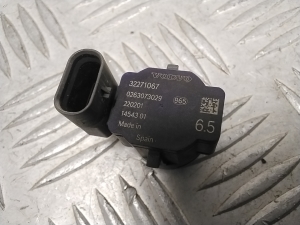 VOLVO XC40 (2017–2026) Parksensor hinten 32271067 - 2