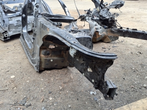 BMW i5 G60 (2023–2026) Eesmine tugijalg 9635094 - 3