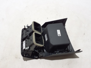 BMW i5 G60 (2023–2026) Salongi ventilatsioonirestid 5A13166 - 4