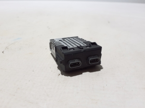   USB-Anschluss  - 5A27DE6 