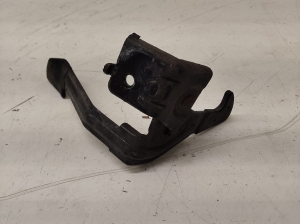 Kia Soul (2014–2019) Hood release handle on the hood 81124B2000 - 2