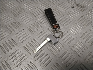 AUDI A4 B9 (2015–2026) Clé de démarrage 4M0959754T - 4