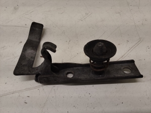 Hood release handle on the hood - A9067500350