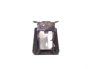 RENAULT Trafic lV (2022–2026) Rear shock absorber mount 551A72017R - 2