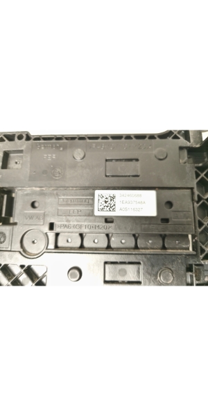 Volkswagen ID.4 I (2020–2026) Pluskabel-Klemme 1EA937548A - 2