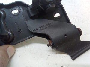 Skoda Yeti (2009–2017) Hood release handle on the hood 5L0023480 - 2