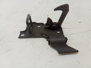 Skoda Yeti (2009–2017) Hood release handle on the hood 5L0023480 - 3