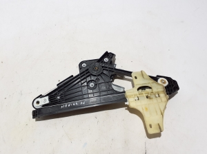   Lève-vitre de porte arrière latérale  - 827201804R 