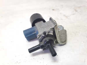 TOYOTA Avensis T27 (2008–2019) Magnetventil 9091012281 - 2