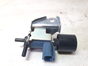 TOYOTA Avensis T27 (2008–2019) Magnetventil 9091012281 - 4