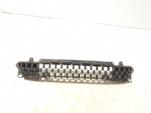   Grille inférieure de pare-chocs avant  - 622546114R 