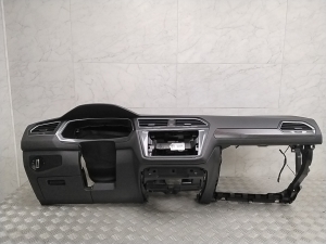 Volkswagen Tiguan (2017–2026) Armaturenbrett 5NB857181 - 4