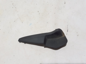   Grille d’auvent (garniture du mécanisme d’essuie-glace)  - 668625005R 