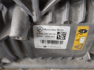 Mercedes Benz EQC N293 (2019–2026) Dzinējs A2933406800 - 9