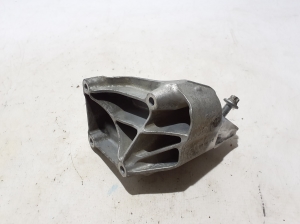 Mercedes Benz S-Class 223 (2020–2026) Mootori kinnitus A6542232700 - 2