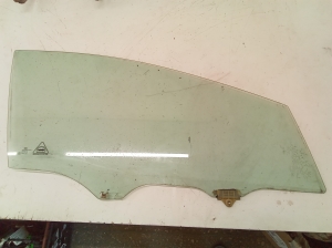 Vitre de porte avant - 43R001167