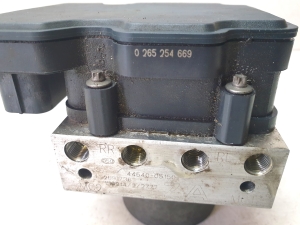 TOYOTA Avensis T27 (2008–2019) ABS plokk 4454005150 - 3