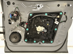 Volkswagen ID.4 I (2020–2026) Front door - 3
