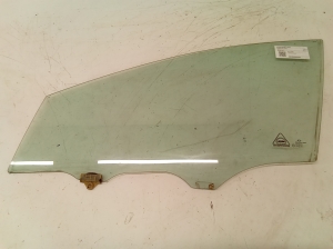 Vitre de porte avant - 43R001167
