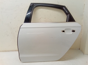 Rear side doors - 4G5833051