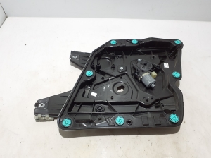 Skoda Octavia IV (2019–2026) Front door window regulator 5E3837655A - 3