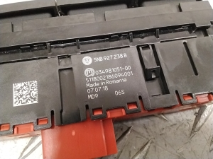 Volkswagen Tiguan (2017–2026) Parking system switch 5NB927238B - 4