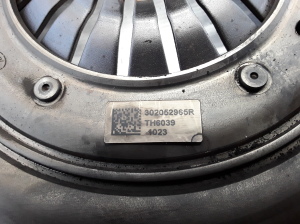 RENAULT Trafic III (2014–2022) Kupplungsdruckplatte 302052965R - 3