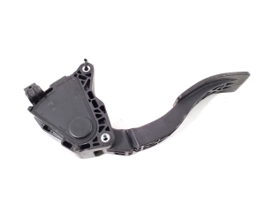 NISSAN Leaf II (2017–2026) Accelerator pedal 180025WN1B - 3