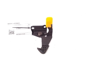 Hood release handle on the hood - 65670-5UR0A