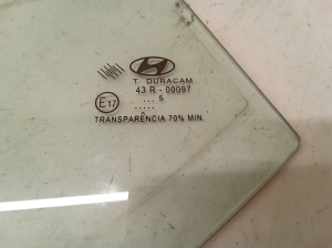 Hyundai i10 (2013–2026) Glace de custode de porte arrière 43R00097 - 2