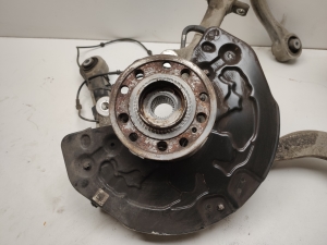 Mercedes Benz EQC N293 (2019–2026) Front wheel hub A2533320201 - 3