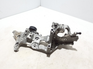 Skoda Octavia IV (2019–2026) Alternator bracket 05L103143B - 4