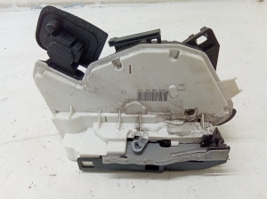 Volkswagen Polo V (2009–2017) Rear side door lock 6R4839016A - 3