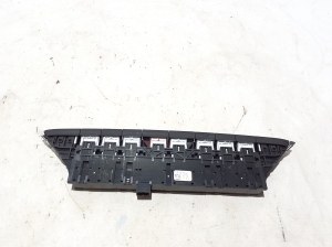 Skoda Octavia IV (2019–2026) Hazard light switch 5E3925200G - 2