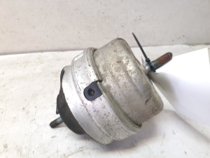 AUDI A6 C5 (1997–2005) Mootoripadi 8D019938214 - 3
