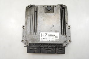 Motorsteuergerät - 23710BB58E