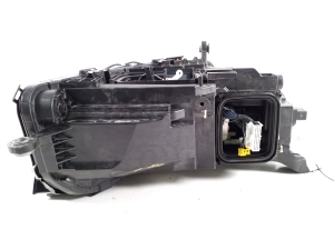 Mercedes Benz GLE-Class 167 (2019–2026) Esituli A1679068507 - 10