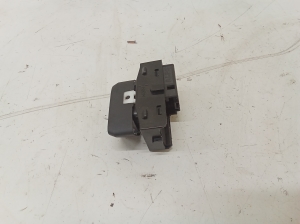 Opel Astra K (2015–2021) Door lock/unlock switch 13437277 - 3