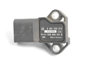Volkswagen Golf V (2003–2009) Sensor Ladeluftkühler 038906051 - 4