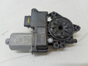Front door window regulator motor - 281212N