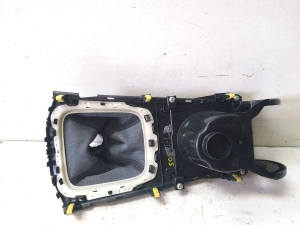 TOYOTA Avensis T27 (2008–2019) Käigukangi viimistlus 5562505050 - 2