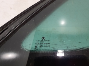 Skoda Octavia IV (2019–2026) Tagumine küljeklaas (kere) 5E7845298G - 3
