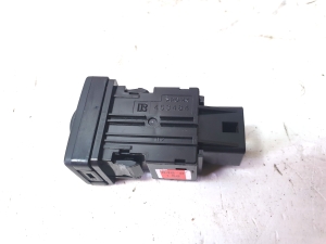 TOYOTA Avensis T27 (2008–2019) Heated seat switch 453484 - 3
