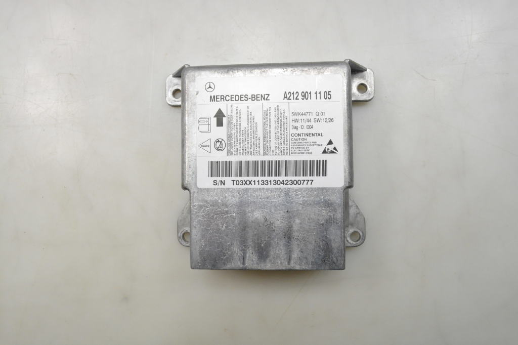 Mercedes Benz E-Class W212 (2009–2015) Airbag module A2129011105 Mercedes Benz E-Class W212 (2009–2015) Airbag module A2129011105