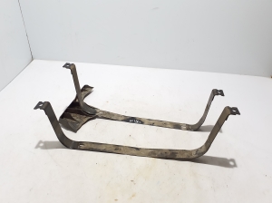   Fuel tank bracket  - 8S0201653 