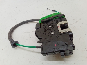 Hyundai i40 (2011–2026) Esiukse lukk 813203Z010 - 3