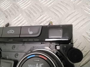 Volkswagen Tiguan (2017–2026) Heater control panel 5NB907044J - 2