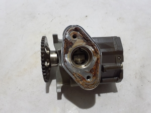 Mercedes Benz C-Class 206 (2021–2026) Õlipump A2541800700 - 2