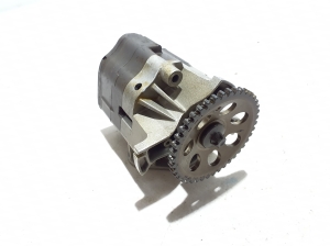 Mercedes Benz C-Class 206 (2021–2026) Õlipump A2541800700 - 4
